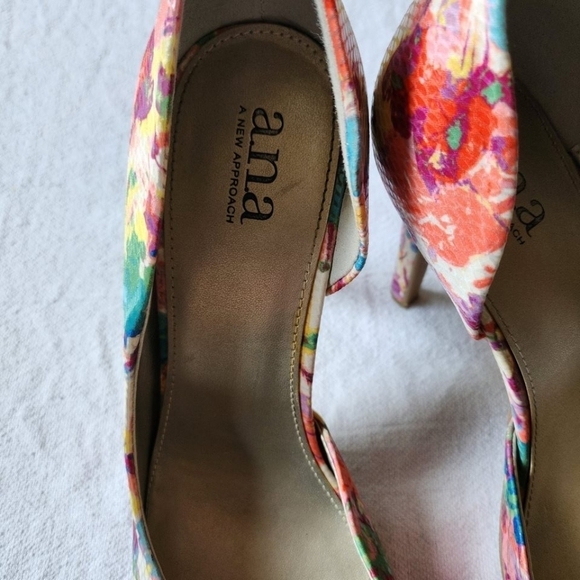 a.n.a. Floral Cut Out Snakeskin print under Stiletto Sz. 9 Heels - Picture 5 of 10